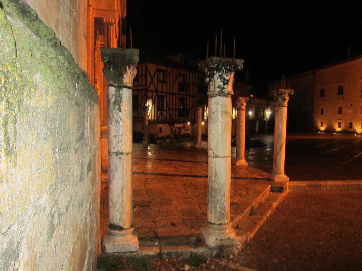 El Refugio De Don Miguel Hotel Penaranda de Duero Kültér fotó